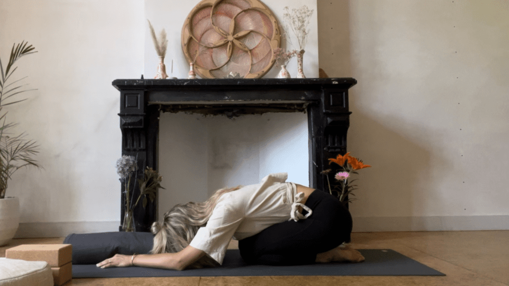 Hoe start met yoga thuis als je begint met yoga